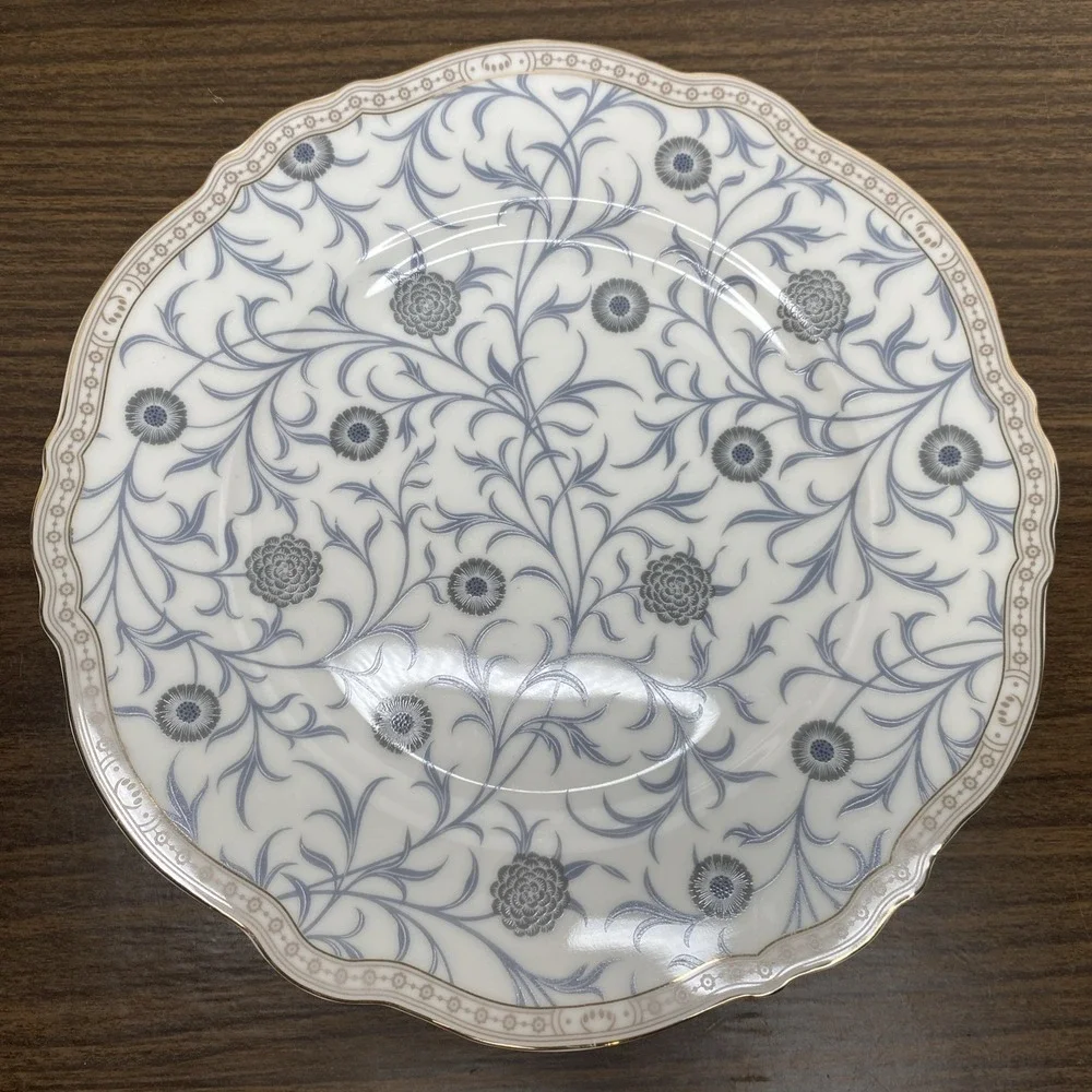 Morris & Co. SWEET BRIAR Premium Porcelain Gold Rim Dinner And Salad Plate Combo